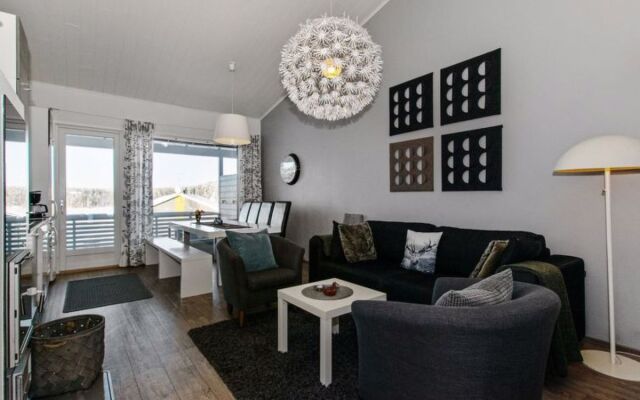 Skivillas 78 ukkohalla (2)