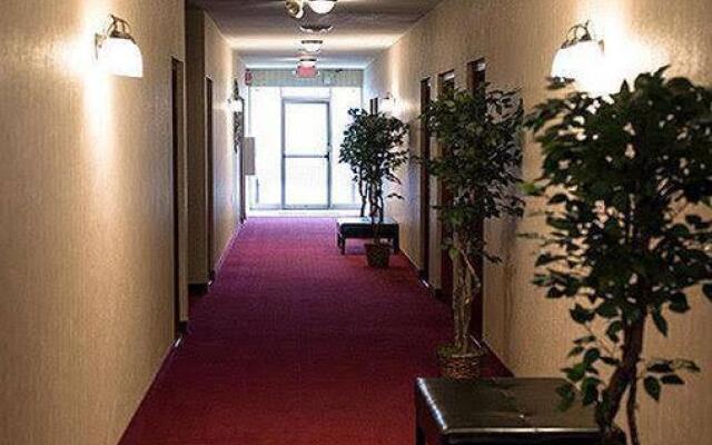 Pacer Inn And Suites Delaware