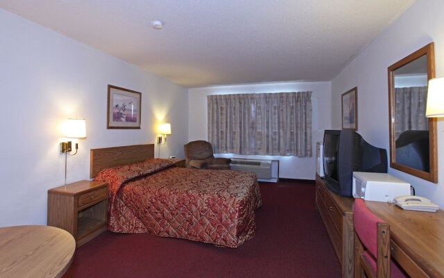 Travelodge By Wyndham Merrill