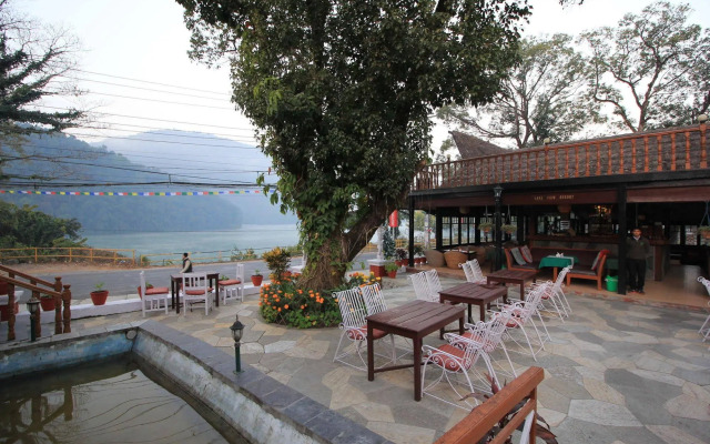Lake View Resort