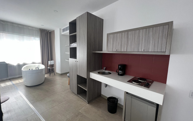 V Grand Hotel, a member of Radisson Individuals