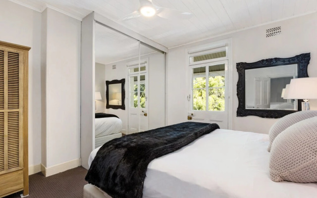 Pyrmont Self-Contained House 64 BUL