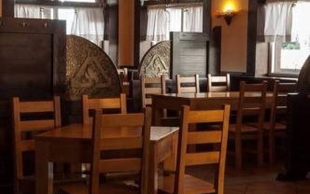 Weranda Restaurant & Rooms