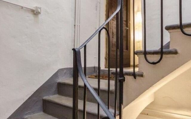 Apollonia Halldis Apartment