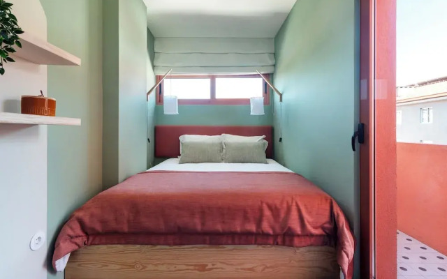 Alegr3 · Trendy & Charming Apartment