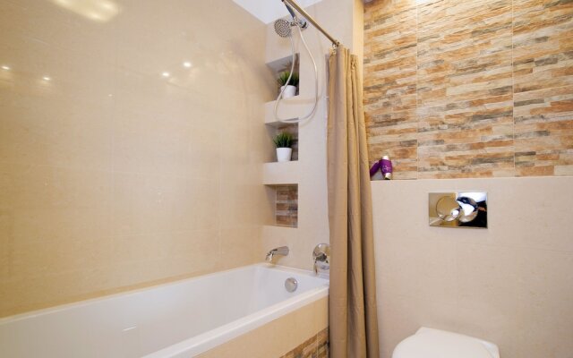 Old Town Luxury Apartments by Amstra