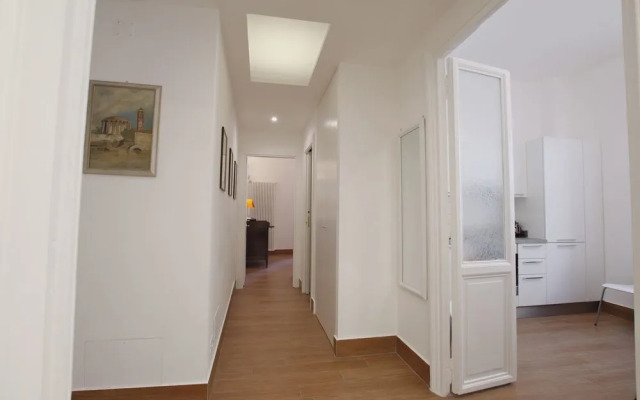 Sleep in Italy - SpanishSteps Apartments