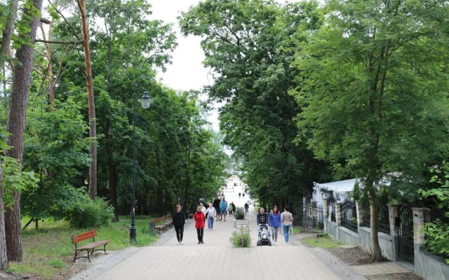 HoliApart Żeromskiego 2
