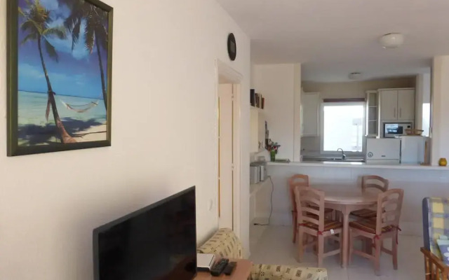 Beautiful 2 Bedroom, 2 Bathroom Apartment