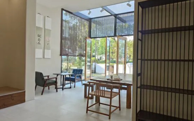 Yuxi Jianting Homestay Hotel