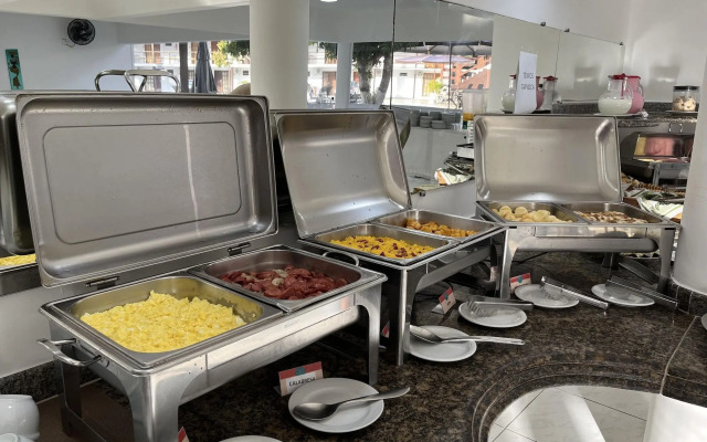 Rede Andrade Estrela Dalva Praia Hotel