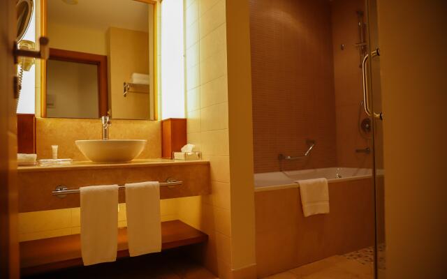 Crowne Plaza Sohar by IHG Hotel