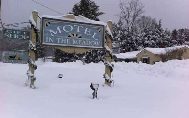 Motel in the Meadow