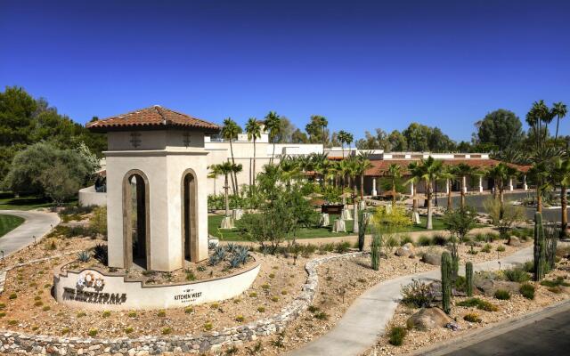 The Scottsdale Resort & Spa, Curio Collection by Hilton