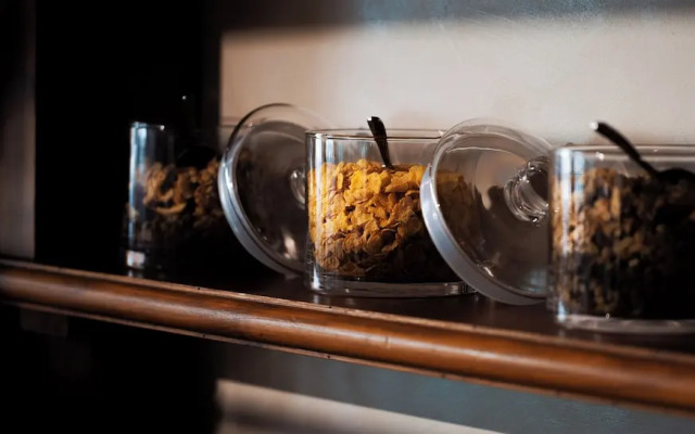 Porto Lotti Suite Hotel