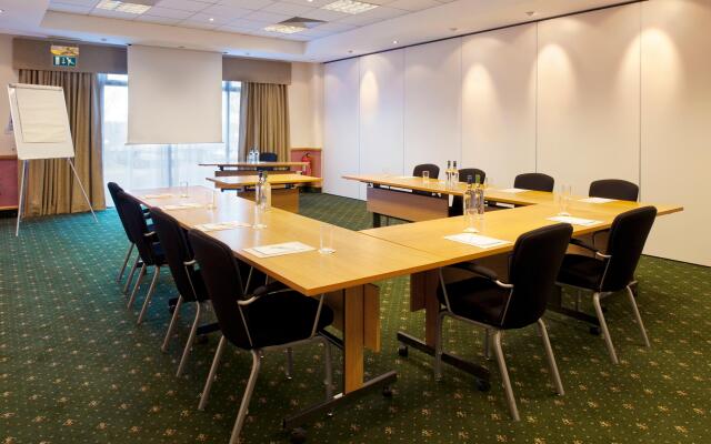 Holiday Inn Glasgow East Kilbride by IHG