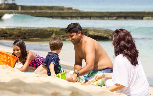 Tropikist Beach Hotel & Resort