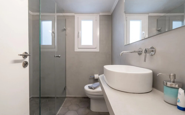 Zan Moreas Beautiful Apt in Koukaki