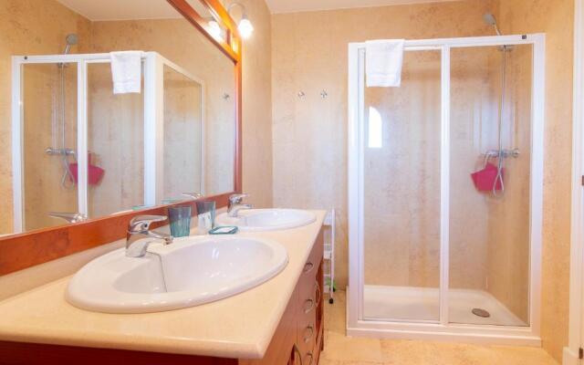 2211-Apt with big terrace and amazing sea view