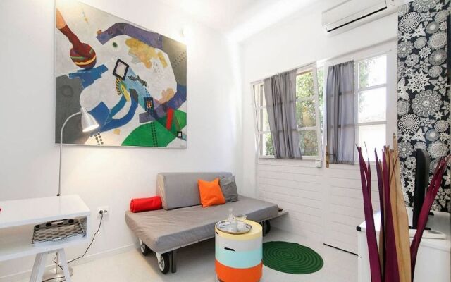 Studio Apartment Laka