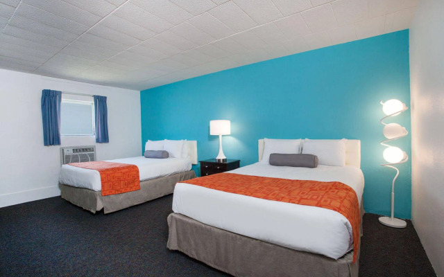 Hotel Cabana Oceanfront/ Boardwalk