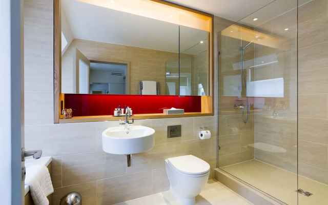 Apex Temple Court Hotel