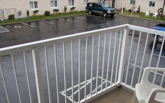 Magnuson Grand Pioneer Inn and Suites