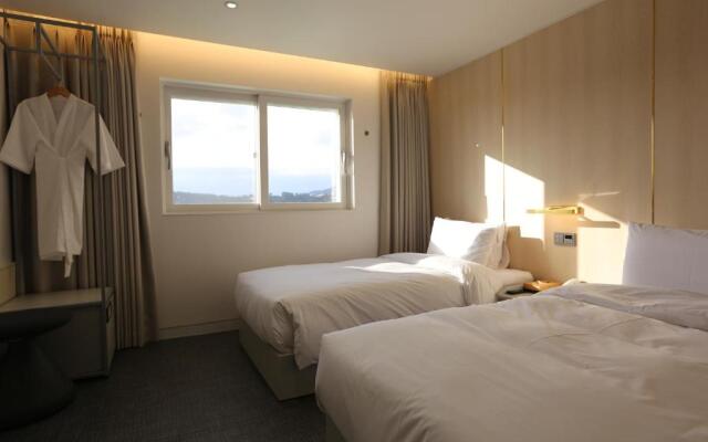 Hotel The Grang Seogwipo