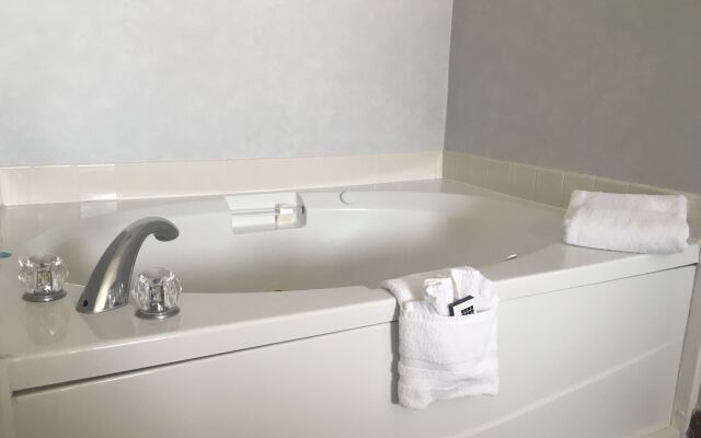 Mountain Inn & Suites