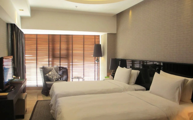 Le Parker International Hotel