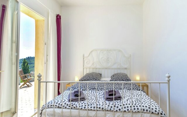 Quirky Villa in Contignac with a Private Pool