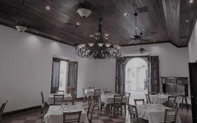 Hotel La Perla