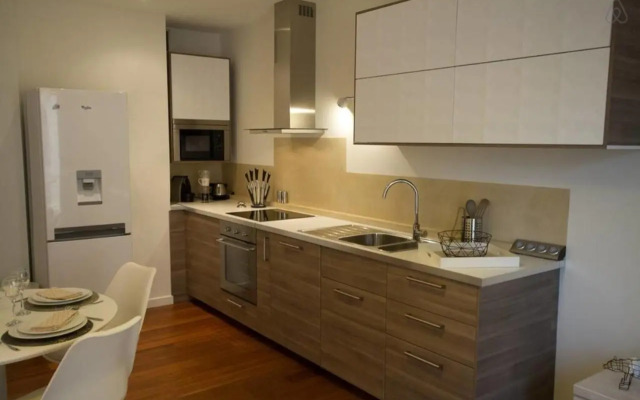 Pretty 3 rooms in the city center