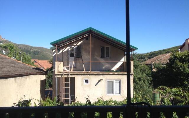 Nika Guest House