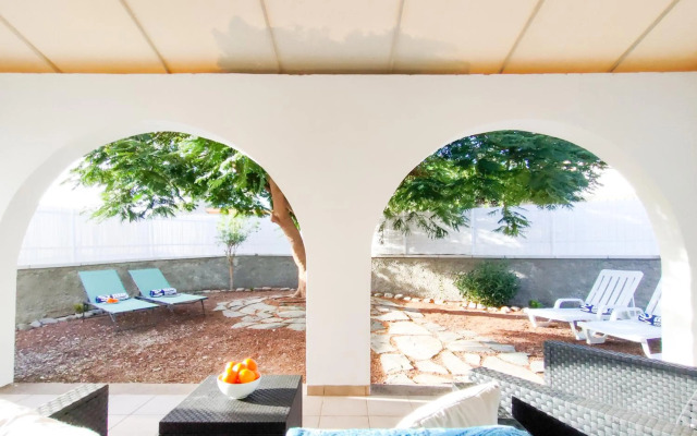 Pretty Terrace Holiday House in Maspalomas