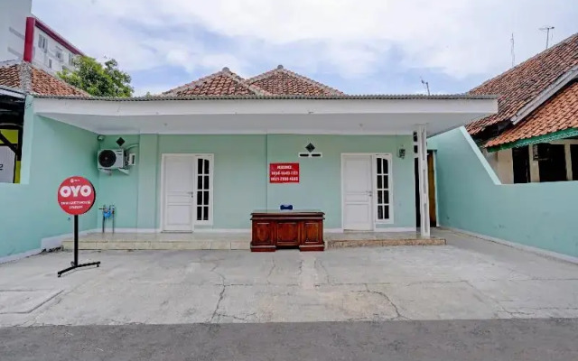 OYO 90571 Dewi Guest House Syariah