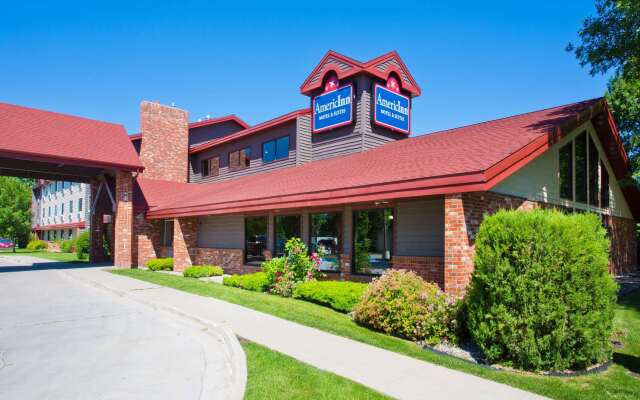 AmericInn by Wyndham Grand Forks