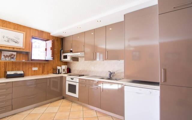 Apartment 4 Rooms 8 People Facing South