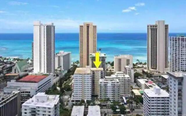 Luxury 2beds,2baths, free parking at Waikiki Beach