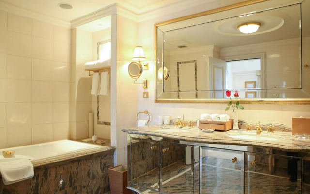Legendale Hotel Beijing