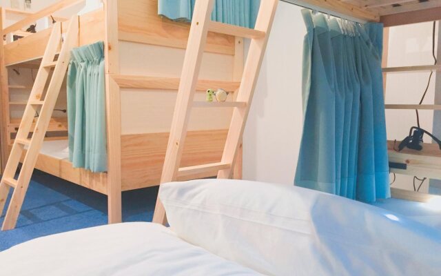 Guesthouse Gloire - Hostel