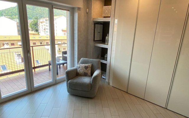 Romantica Suite Modern Apartment in Verbania Intra