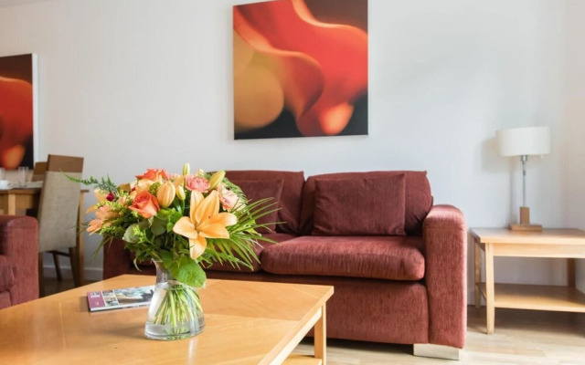 PREMIER SUITES Birmingham