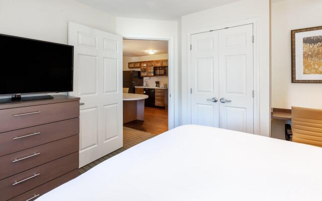 Candlewood Suites West Springfield by IHG