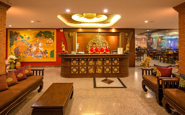 Tanawan Phuket Hotel