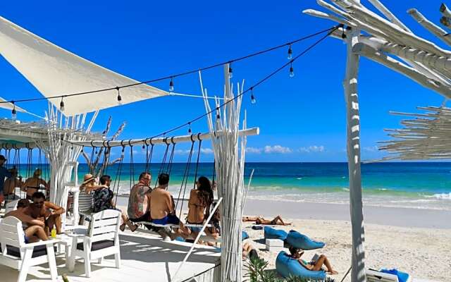 Coco Beach Club Hotel