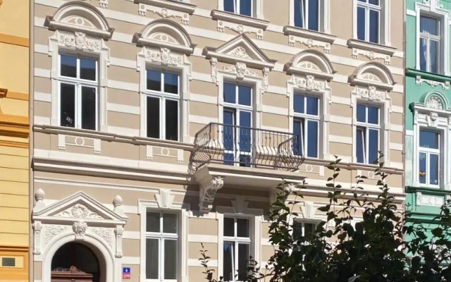 Zeyer Aparments