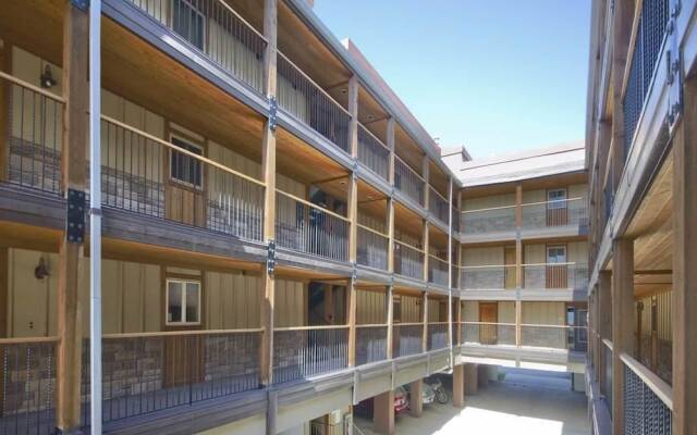 Ridgecrest Condominiums by Pioneer Ridge Management