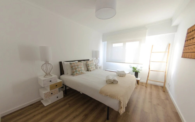 Stunning Apartment with 2BR