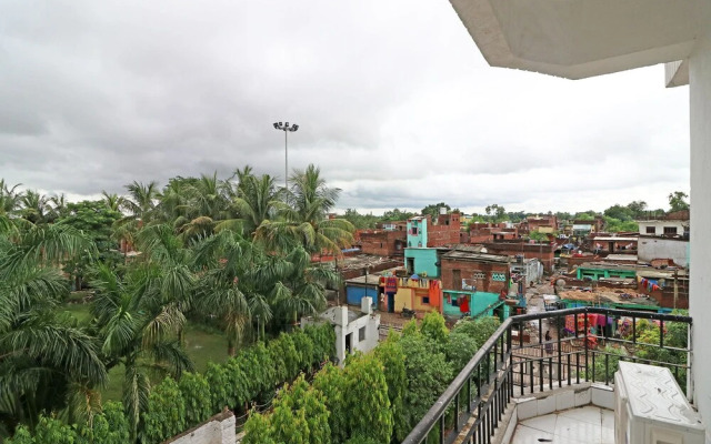 OYO 16112 Hotel Uruvela International